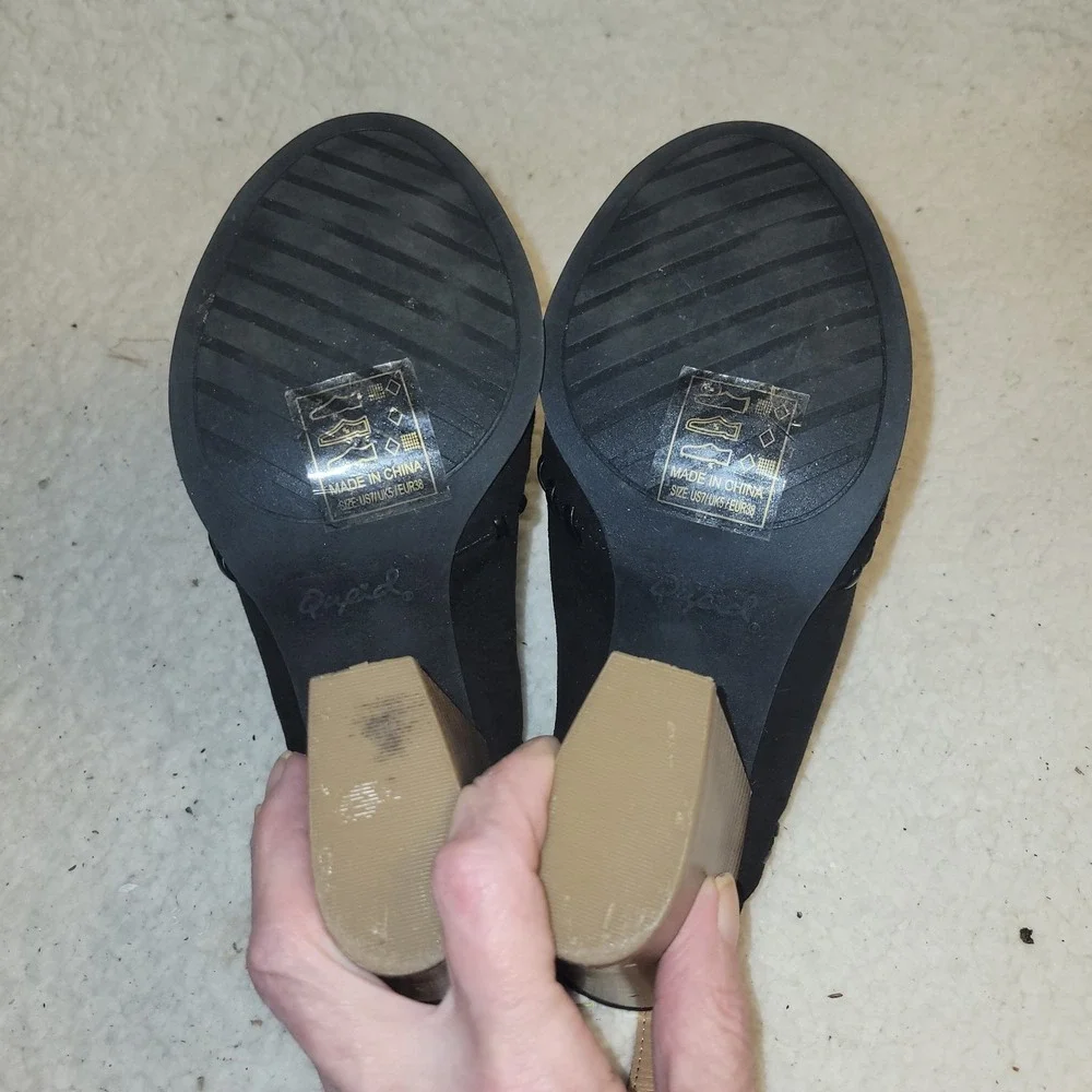 Qupid Women Fashion Vegan‎ Suede Cut Out Peep Toe Block Stacked Heel Size 7